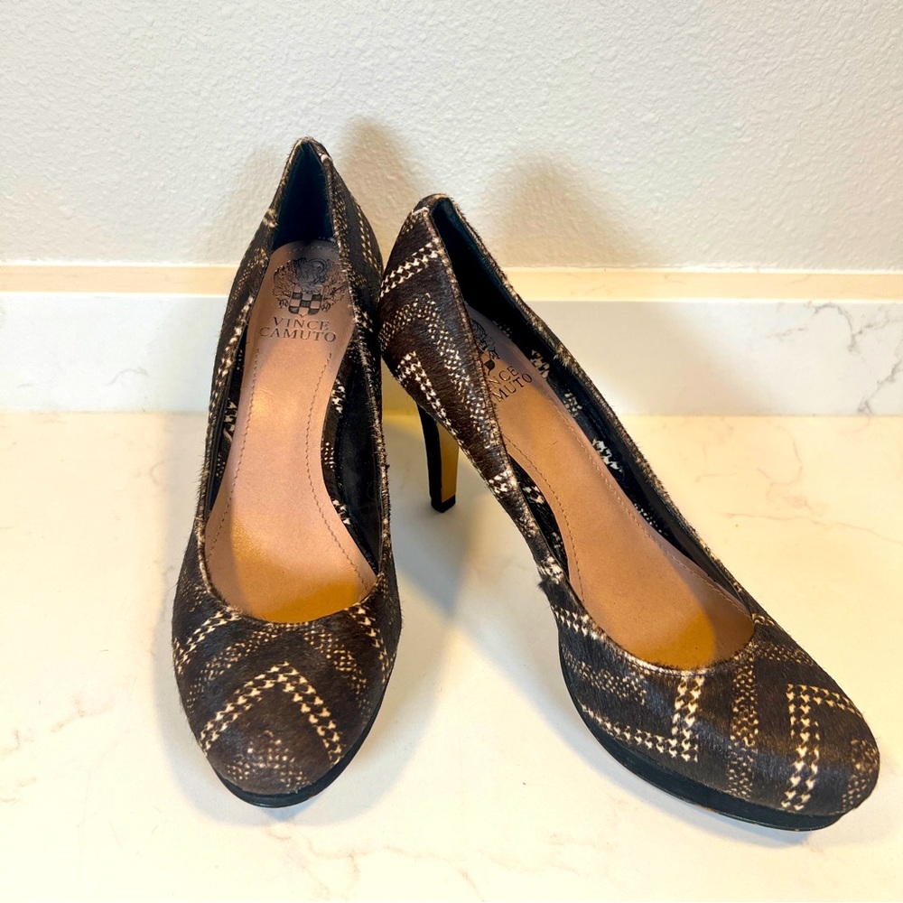 Vince Camuto Cow Hair Leather Pumps Size 8/38